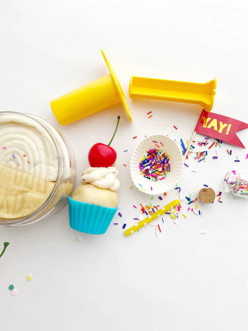 Playdough pack including recipe, sensory card, shopping list