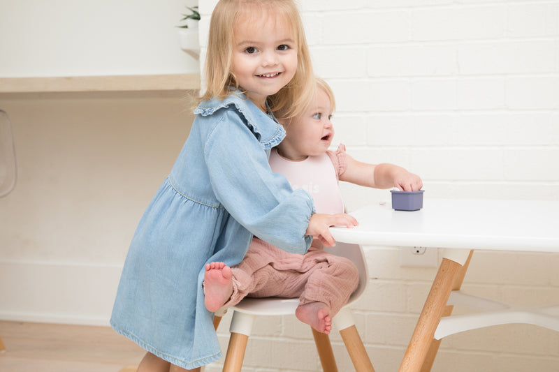 Little Sis Wonder Bib