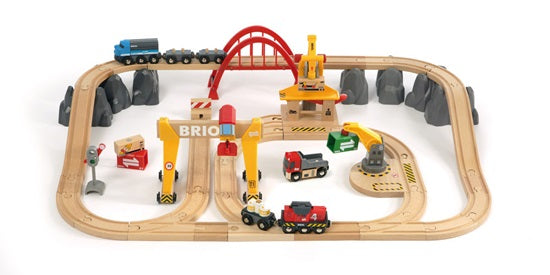 Brio Cargo Railroad Deluxe Set ToyologyToys